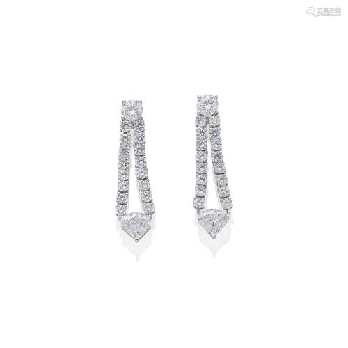 A PAIR OF DIAMOND PENDENT EARRINGS, BY GRAFF