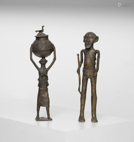 Arte africana Group of bronze figures, AkanGhana.