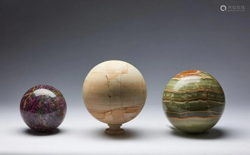 Naturalia Three coloured hard stone spheres Italy,