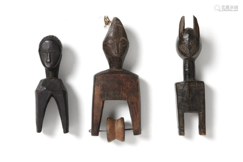 Arte africana Three pulleys, Bamana (?)Mali.