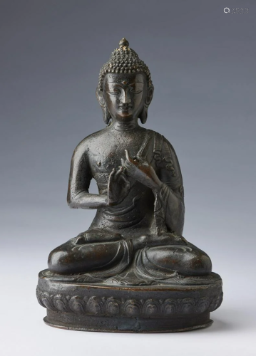 Arte Cinese A bronze figure of Vairochana China