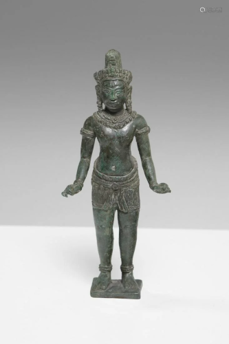 Arte Sud-Est Asiatico A bronze standing figure