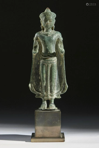 Arte Sud-Est Asiatico A bronze figure of Buddha