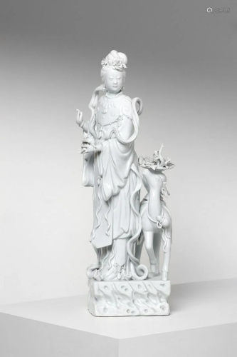 Arte Cinese A Blanc de Chine porcelain figure of