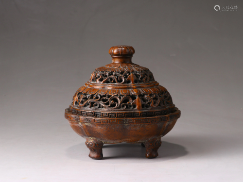 A Chinese bamboo carving of a censer