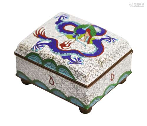 清 景泰藍海水雲龍紋首飾盒