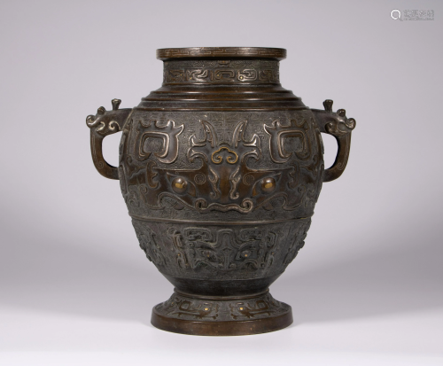 A Chinese archaistic bronze vase