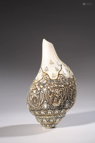 A Sino-Tibetan ceremonial conch shell