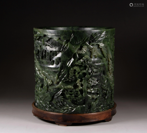 A Chines green spinach jade brush pot