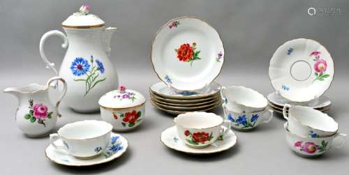 Service, Meissen, 21 T. / porcelain dishes