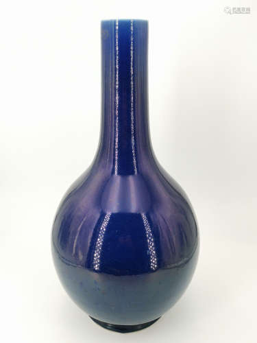 清乾隆   霽藍釉膽式瓶