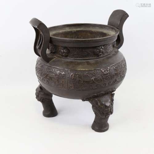 A Chinese patinated bronze incense burner, late Ming Period,...