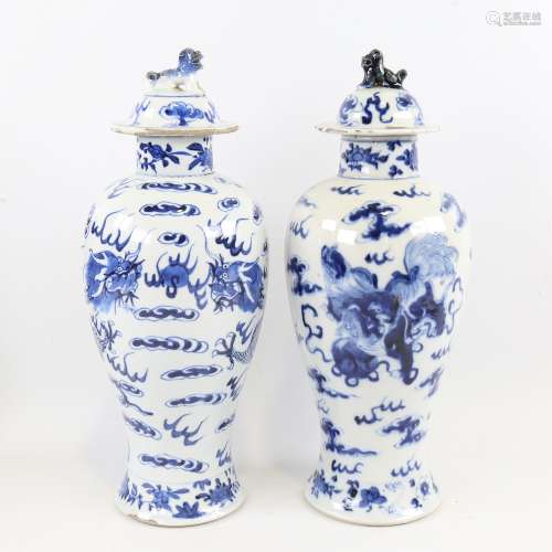 A pair of Chinese blue and white porcelain dragon and pearl ...
