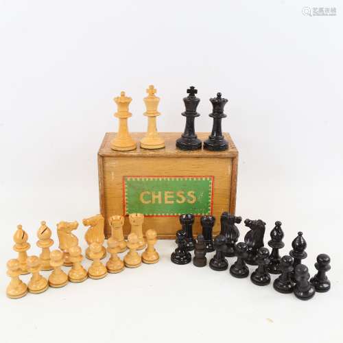 A boxwood and ebonised Staunton pattern chess set, King heig...