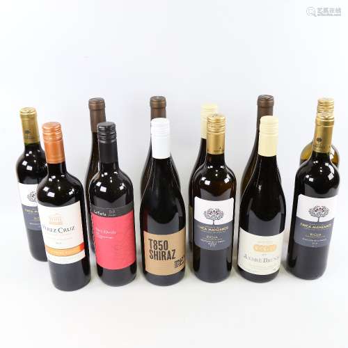 A mixed case of 12 bottles of wine All wines in good conditi...