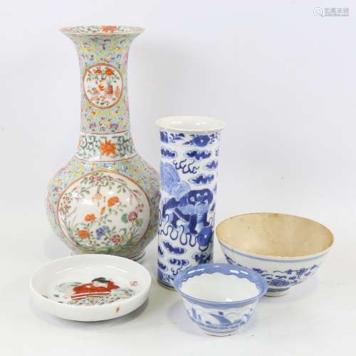 A group of Chinese porcelain items, including an enamelled v...