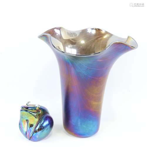 David Litchfield, large iridescent glass vase with frilled r...