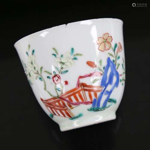 A Chinese white glaze porcelain bowl with painted enamel dec...