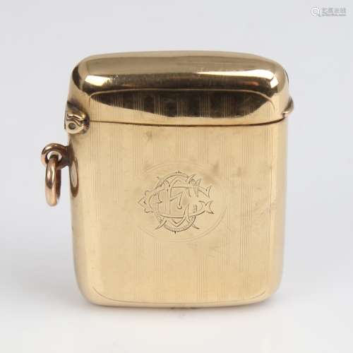 An early 20th century 9ct gold Vesta case, engine turned dec...