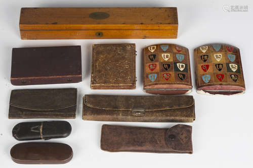 A group of collectors' items, including a set of cased boxwo...