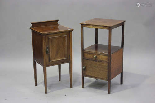 An Edwardian mahogany bedside cabinet, height 84cm, width 42...