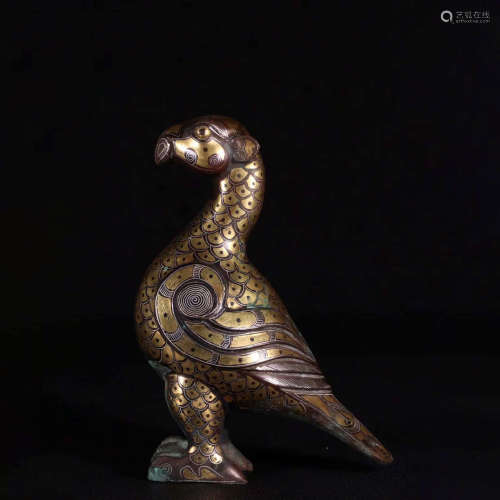 A gold and silver inlaying bronze eagle ornament