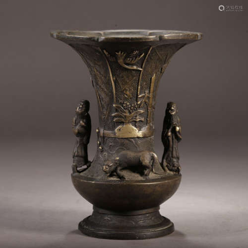 A bronze herding beaker vase