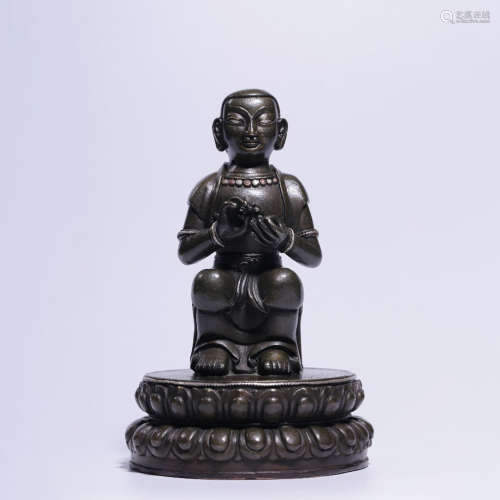 A silver inlaying bronze figure statue