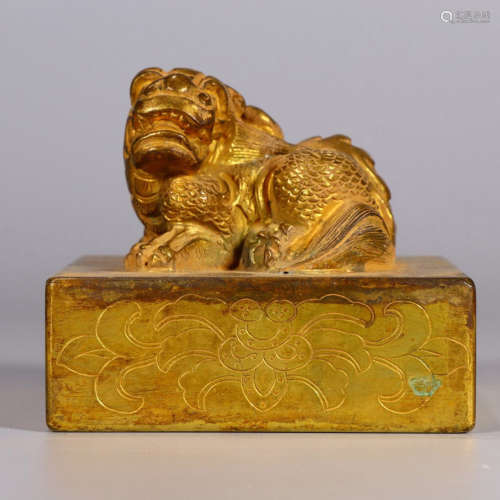 A gilt-bronze mythical beast square seal