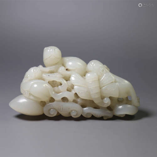 A jade carving of A butterfly and beast