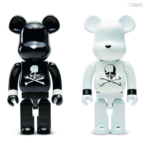 BE@RBRICK mastermind JAPAN BLACK、 WHITE CHROME Ver. 1000％;