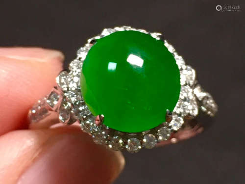 ICY JADEITE AND DIAMOND RING