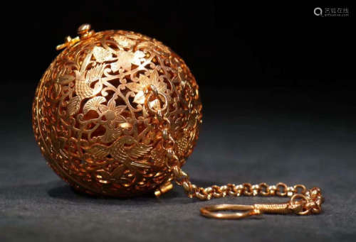 GILT BRONZE SACHET HOLLOW CARVED WITH FLOWER