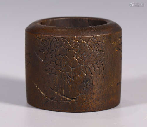 CHENXIANG WOOD RING CARVED WITH POETRY