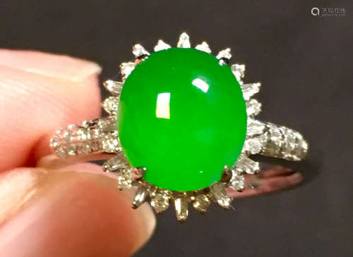 ICY JADEITE AND DIAMOND RING