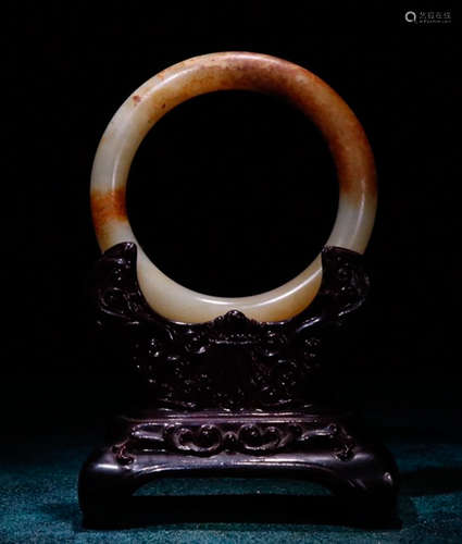 ANTIQUE JADE BANGLE