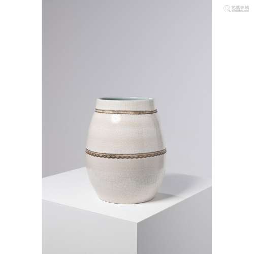 让-贝斯纳 (1889-1958)花瓶釉面陶瓷背面刻有签名 