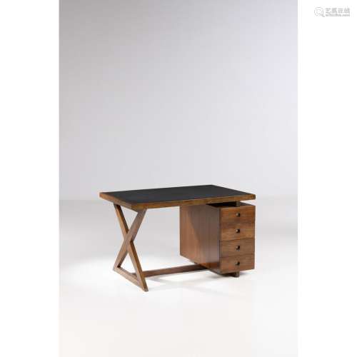 皮埃尔-让内(Pierre Jeanneret) (1896-1967)带X底座的办公桌柚木...