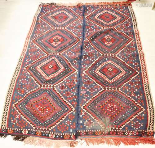 基里姆（科尼亚）-安纳托利亚中部-20世纪中期地毯分为两部分，缝有午...