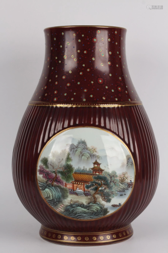 A WOOD-GLAZED FAMILLE-ROSE VASE.MARK OF QIANLONG