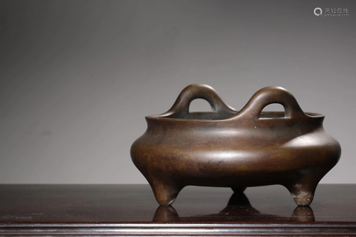 A BRONZE TRIPOD CENSER.QING PERIOD