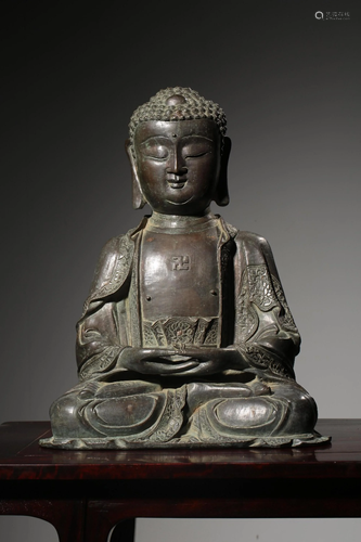 A BRONZE FIGURE OF BUDDHA.QING PERIOD