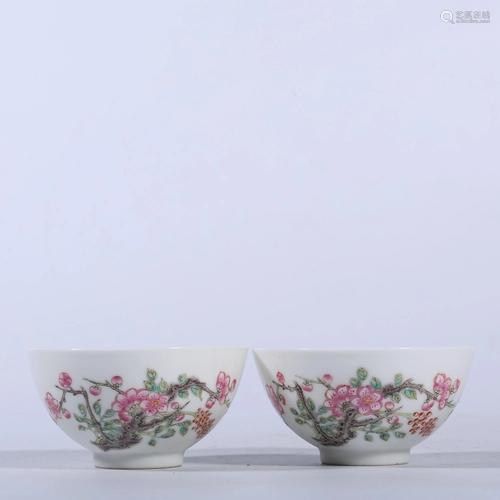 A PAIR FAMILLE-ROSE BOWLS.MARK OF YONGZHENG