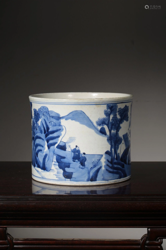 A BLUE AND WHITE BRUSHPOT.BITONG.QING PERIOD