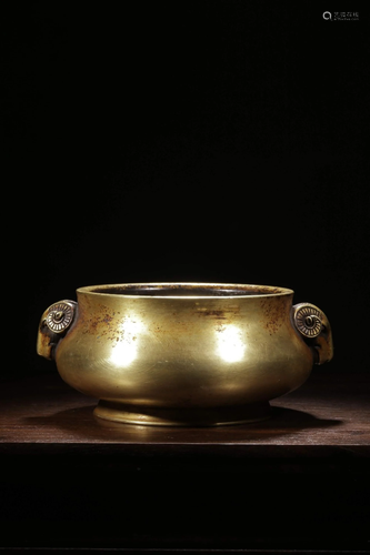 A GILT-BRONZE CENSER.MARK OF XUANDE