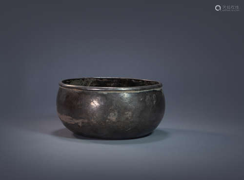 Silver buddhist bowl from Yuan