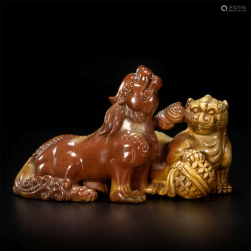 Shou Shan stone ornament in Kylin beast form from Qing