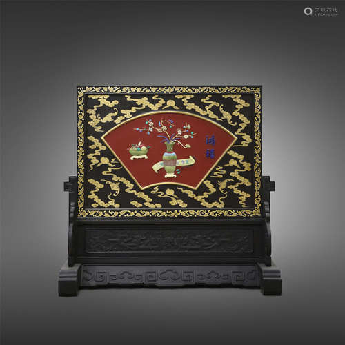 Lacquerware screen from Ming