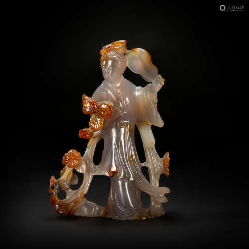 Agate ornament in human form from Qing