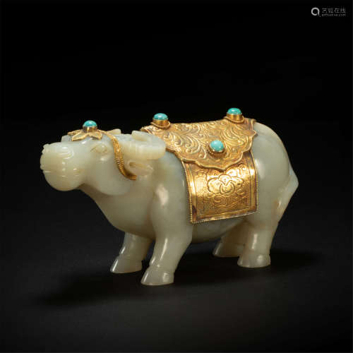 Jade ornament in bull form from Qing